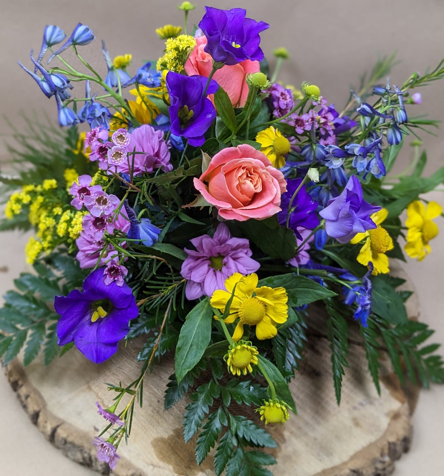 Traditional Posy - Quality Flowers from Ann's Flowers - Just £36.95! Shop now at Ann's Flowers
